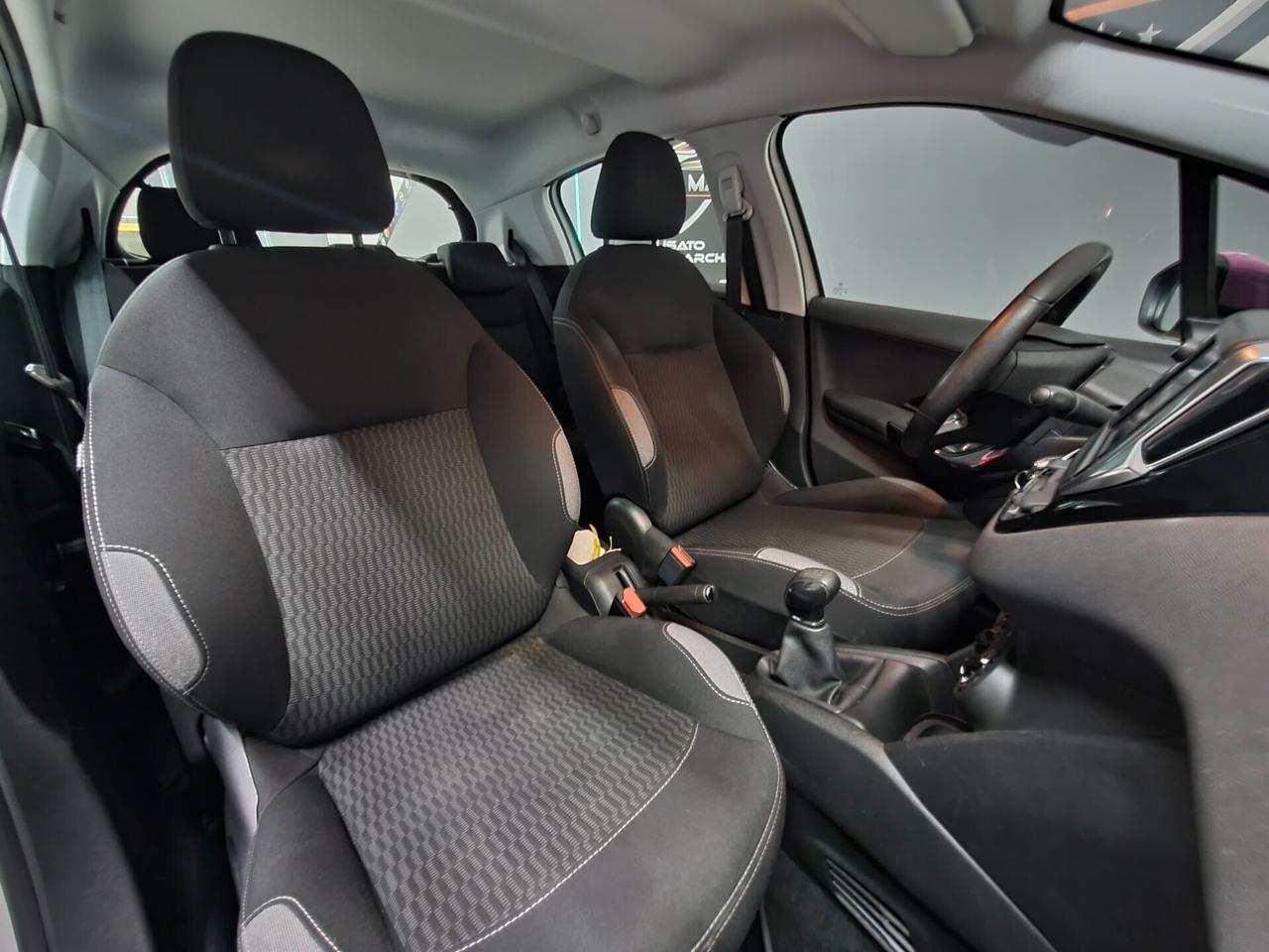 Peugeot 208 1.2 PureTech 82cv Allure 2016