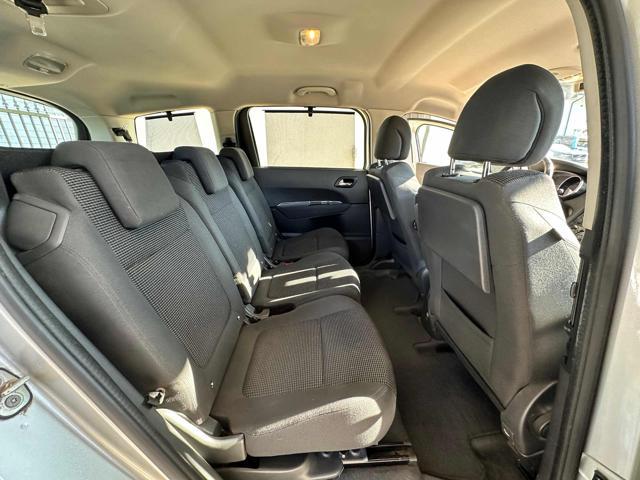 PEUGEOT 5008 1.6 HDi 115CV Business 7 POSTI FARI FENDINEBBIA