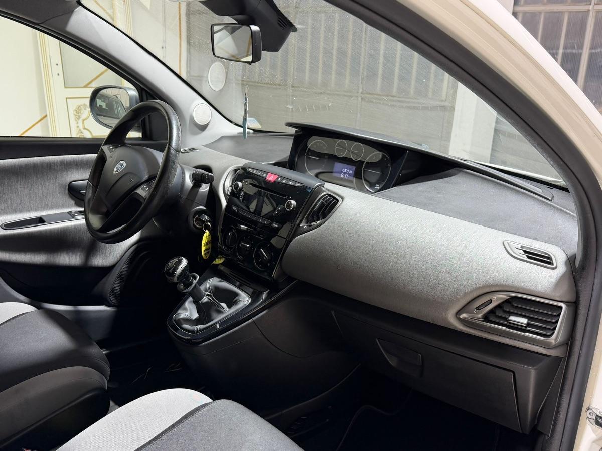 LANCIA - Ypsilon - 0.9 T.Air 80 CV 5p. Met.Ec. Pla.