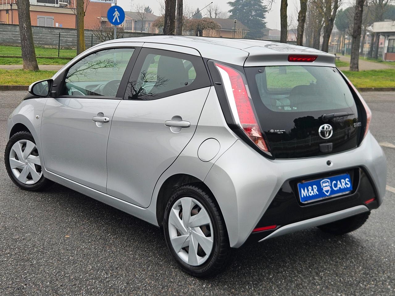 Toyota Aygo 1.0 VVT-i 69 CV 5P benzina e GPL casa madre