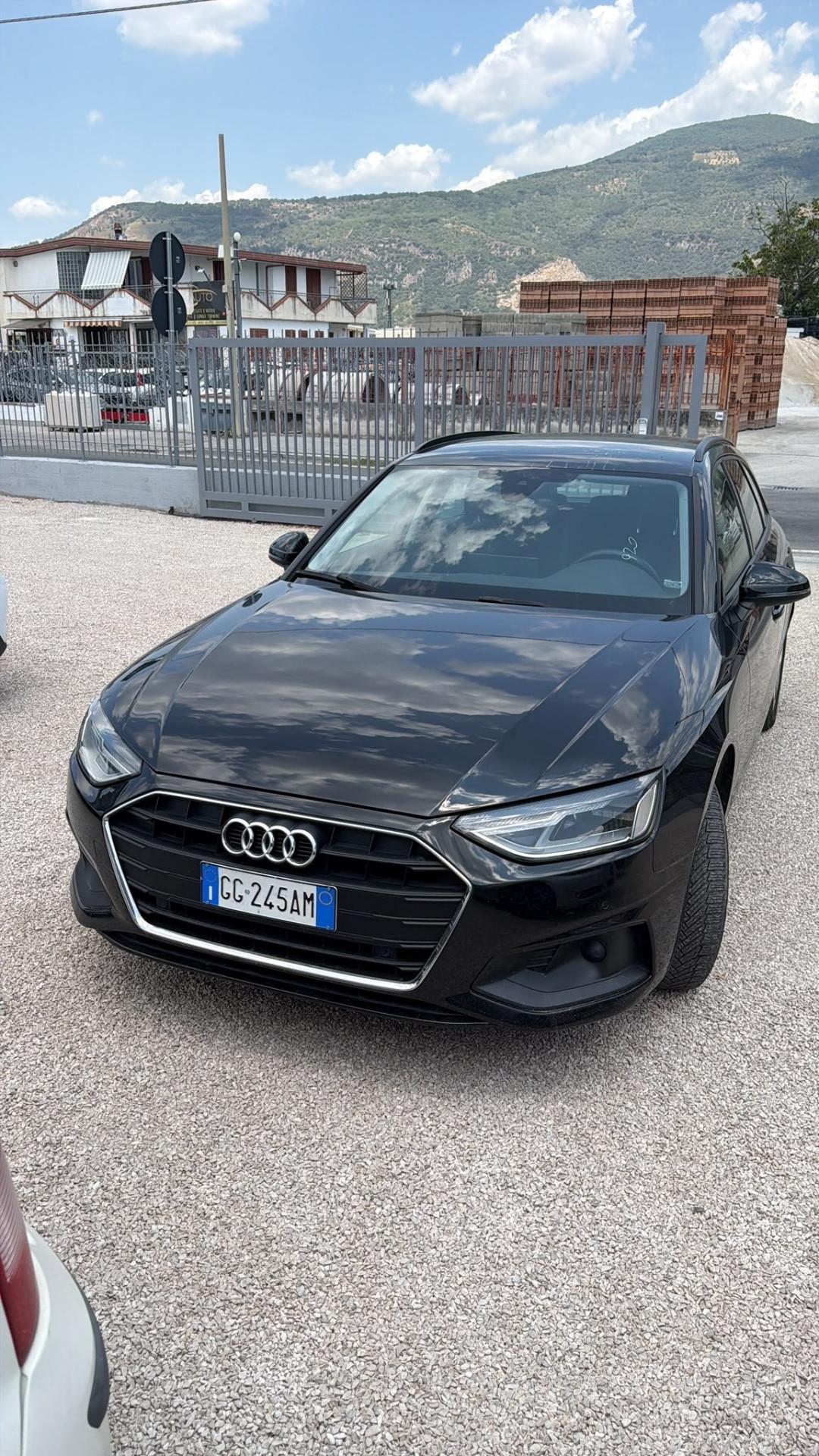 Audi A4 Avant 35 TDI/163 CV S tronic