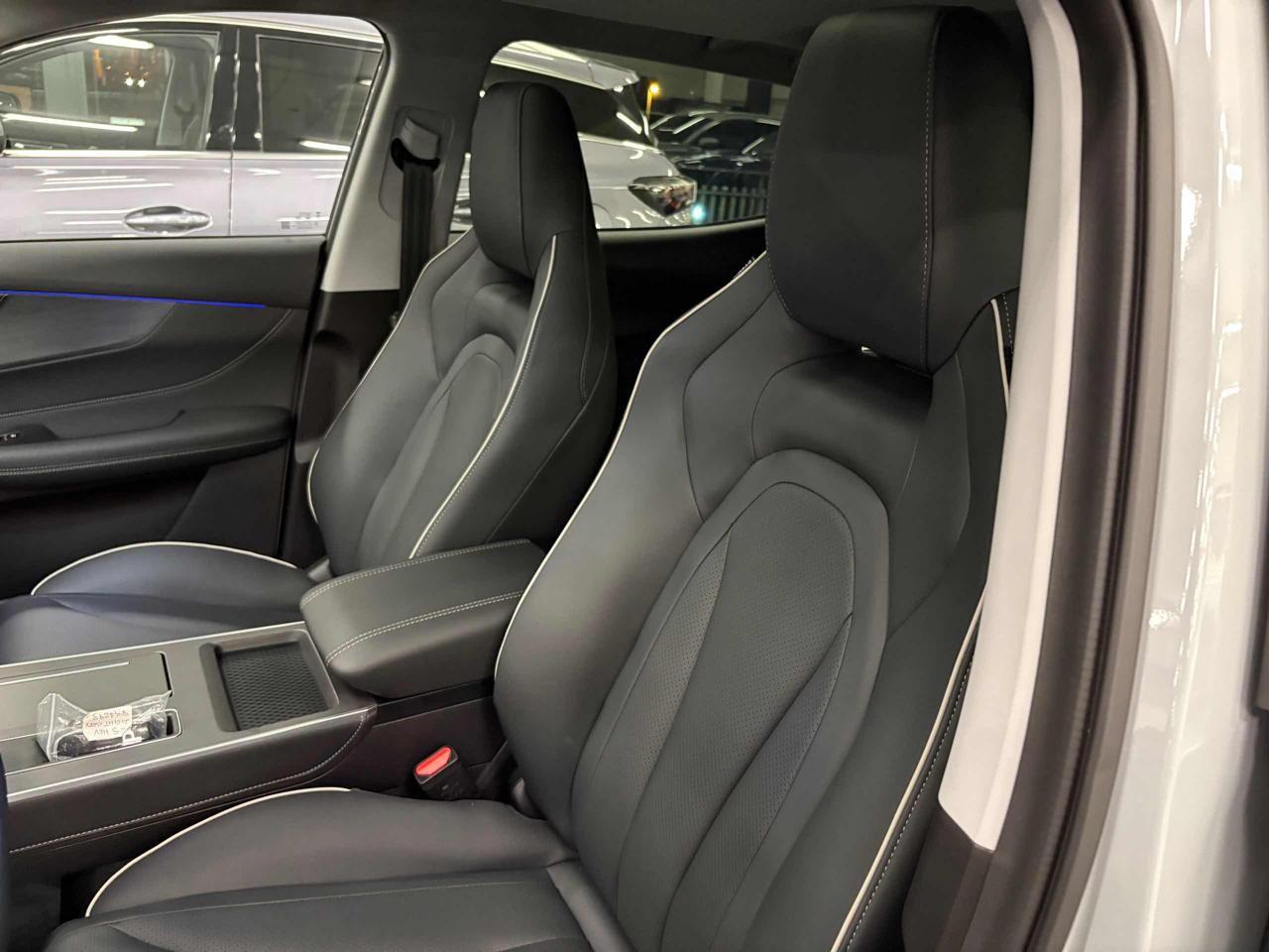 DR Automobiles DR5 1.5 HEV Full Hybrid