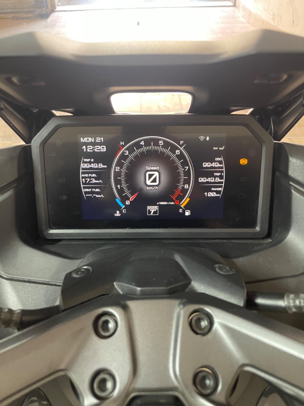 Yamaha TMAX 560 TECH-MAX