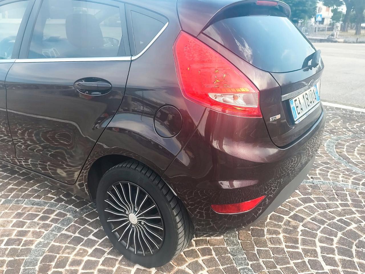 Ford Fiesta 1.4 TDCi 5p. Titanium