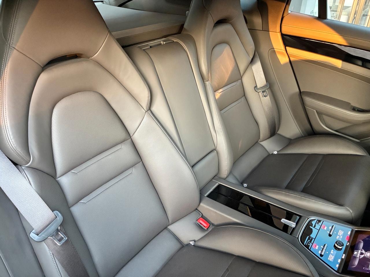 Porsche Panamera 2.9 4
