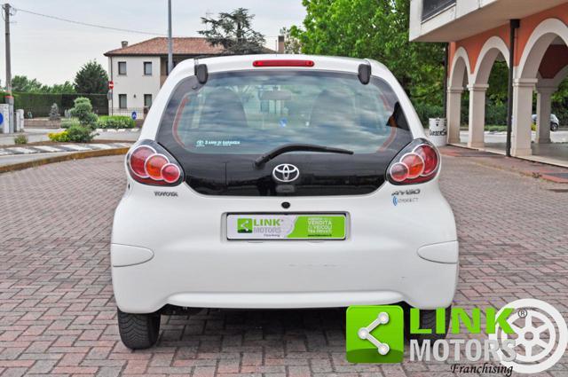 TOYOTA Aygo 1.0 5 porte Now Connect