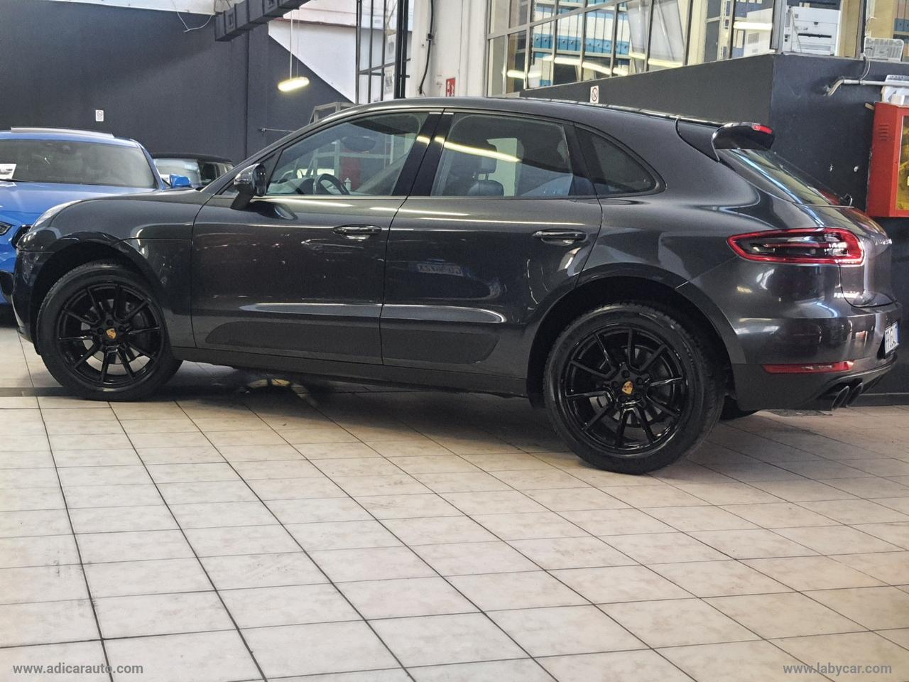 PORSCHE Macan 2.0