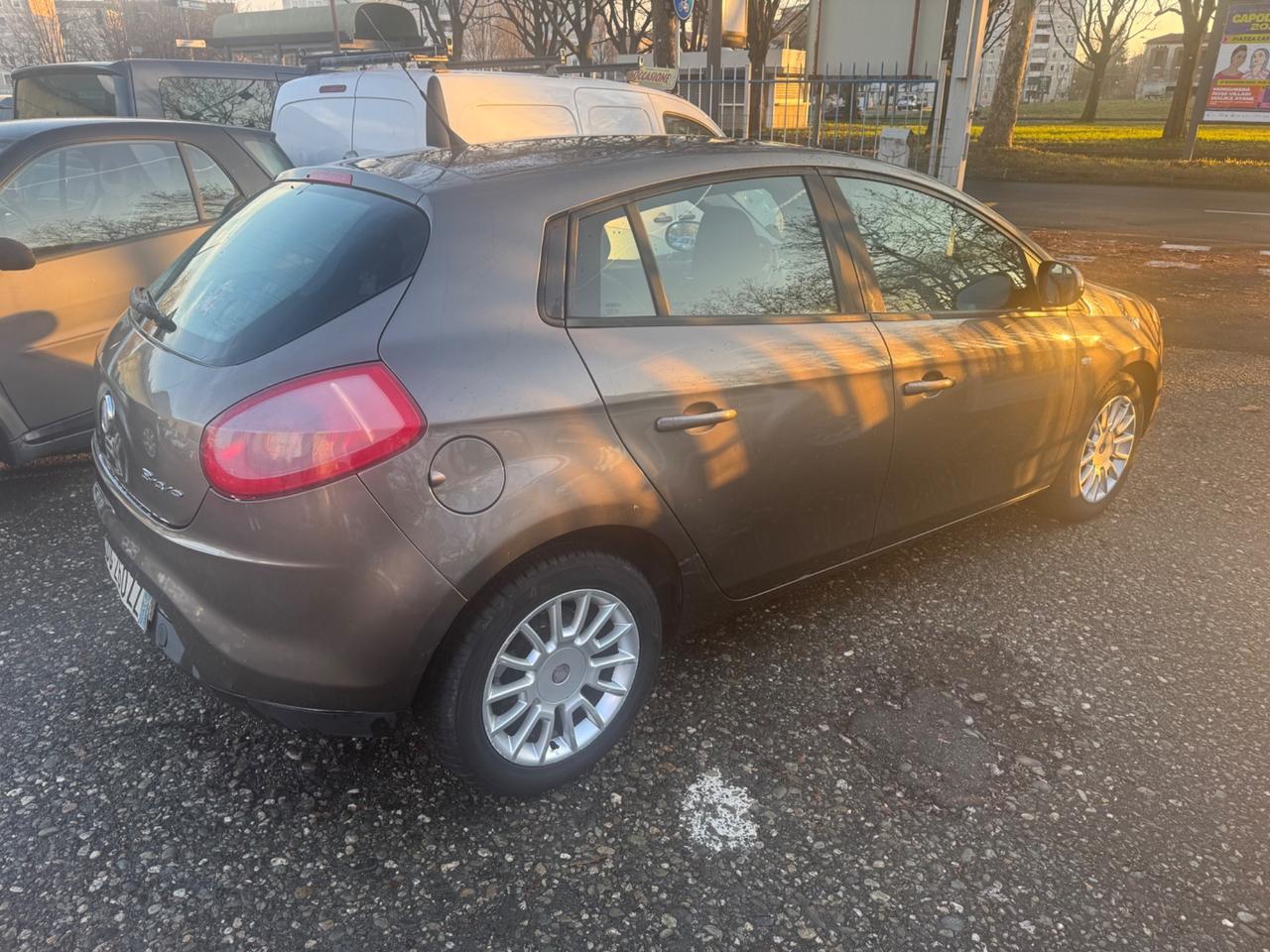 Fiat Bravo 1.4 Dynamic 90CV 6M 2007 BENZ