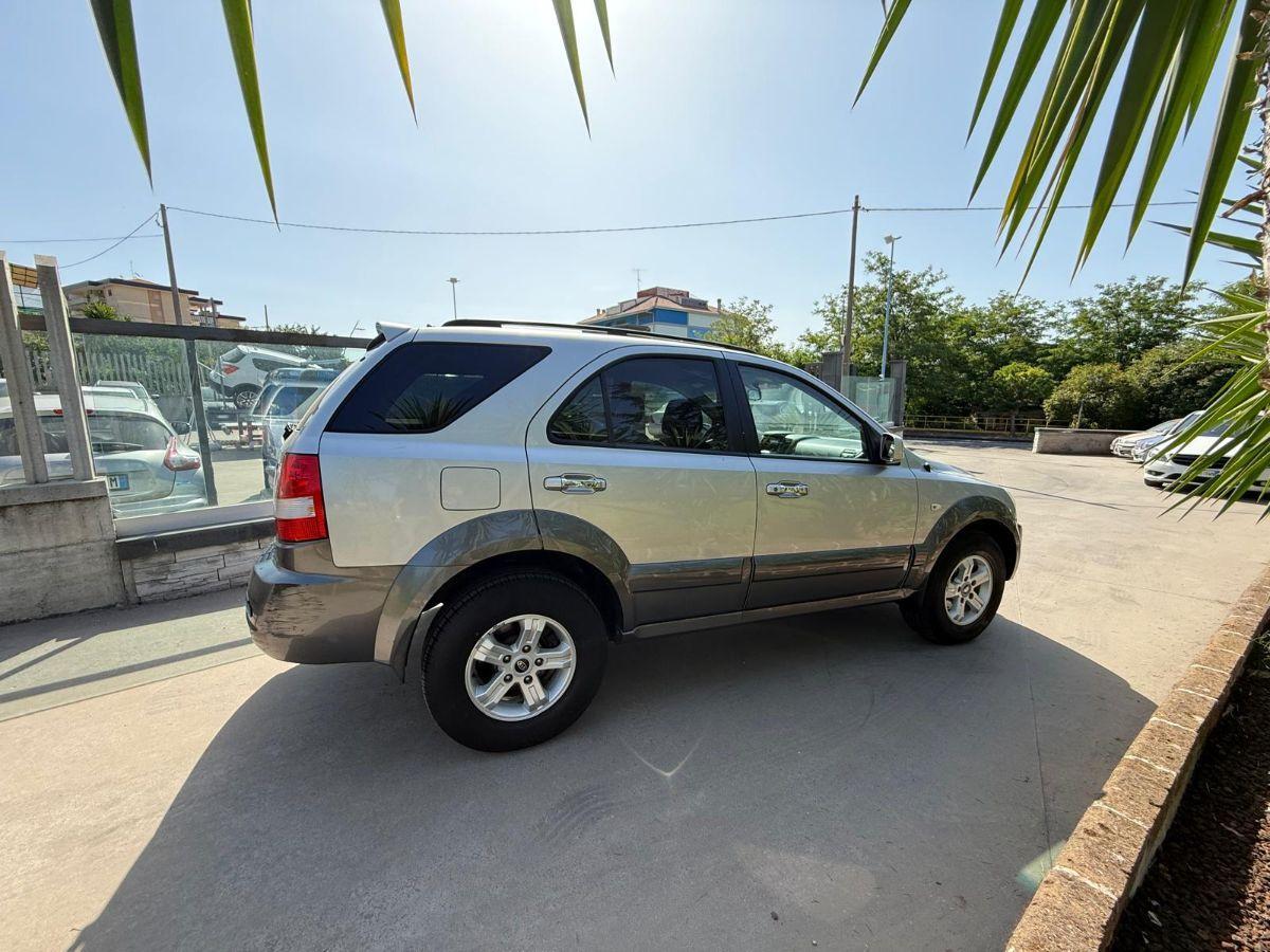 KIA - Sorento - 2.5 16V CRDI 4WD Active