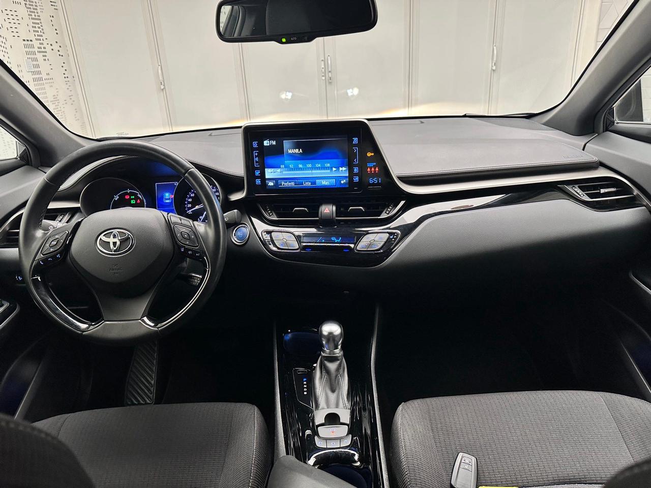 Toyota C-HR 1.8h Trend 2wd e-cvt