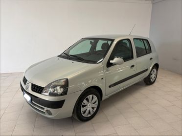 Renault Clio 1.2 16V cat 5 porte Privilège km 109.000 Nuova !