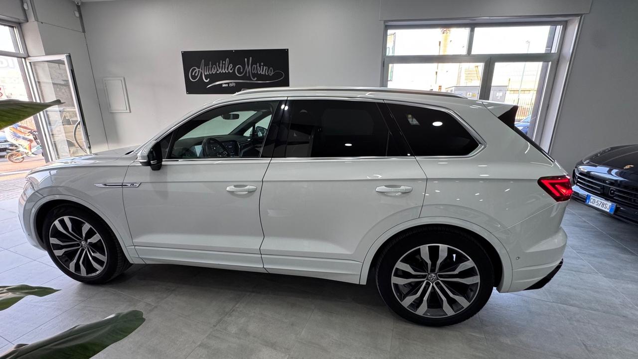 Volkswagen Touareg 3.0 V6 TDI SCR R-Line
