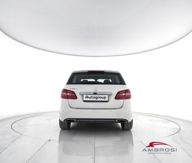 MERCEDES-BENZ CLA sse B 180 CDI Sport