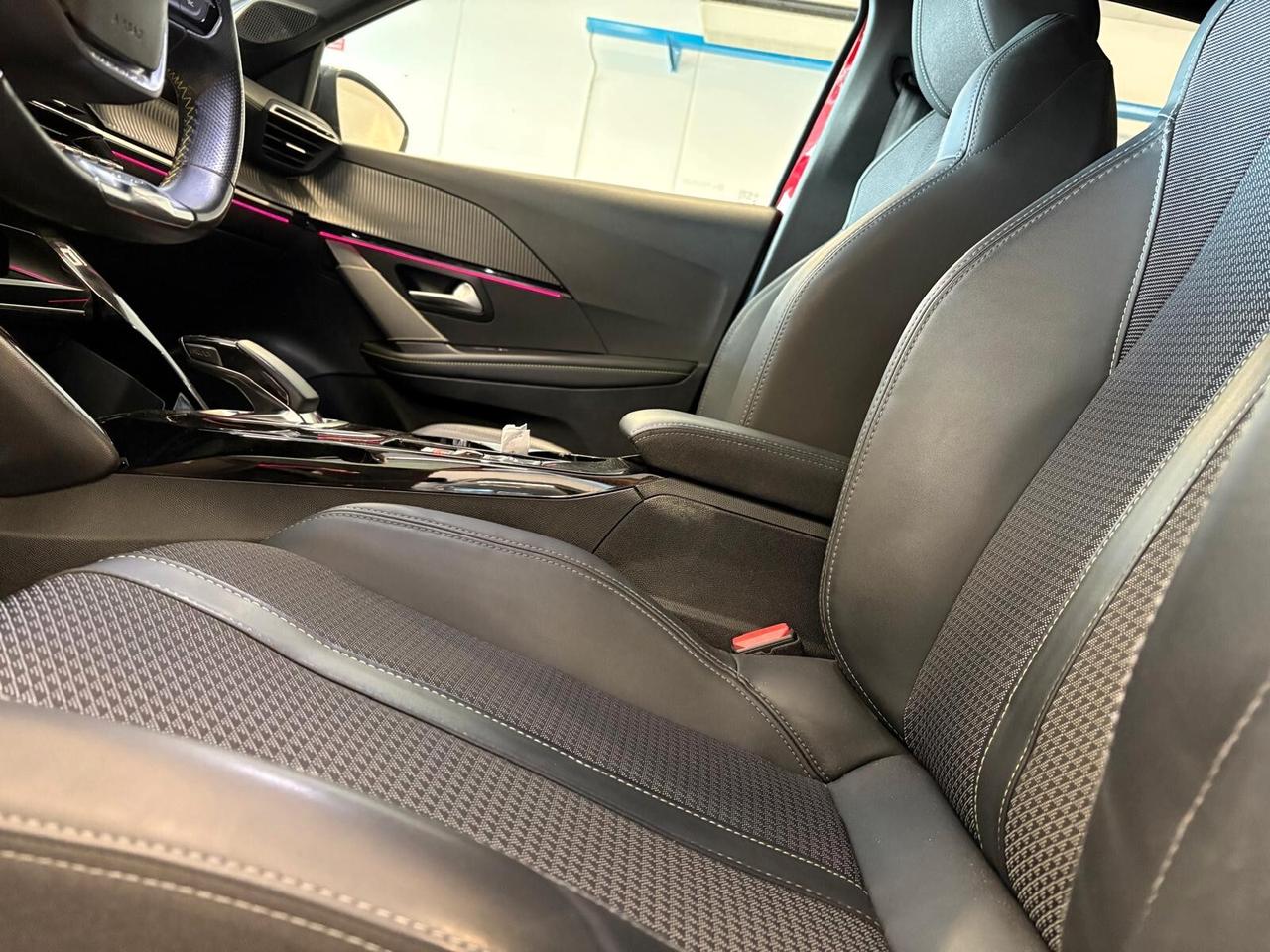 Peugeot 208 GT Line motore elettrico 5 porte SPOTICAR