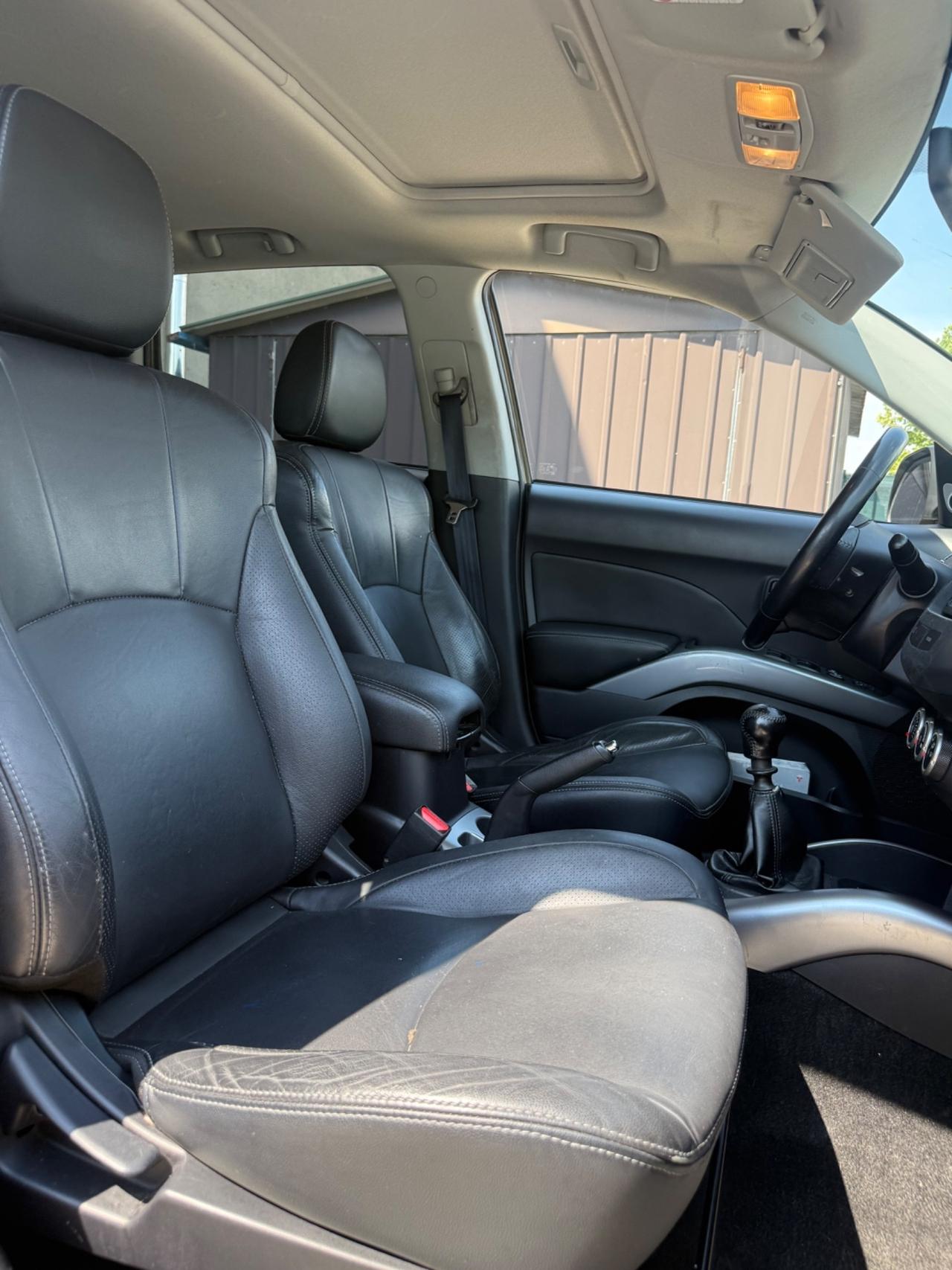 Mitsubishi Outlander 2.0 DI-D Instyle DPF 7p.ti