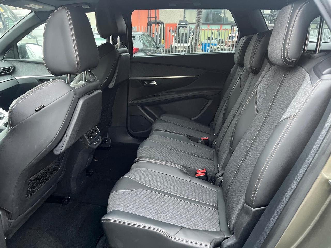 Peugeot 5008 BlueHDi 120 S&S GT Line ** 7 POSTI**