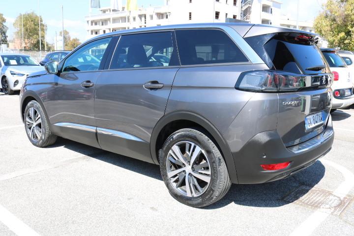 PEUGEOT 5008 II 2021 - 5008 1.5 bluehdi Allure s&s 130cv eat8