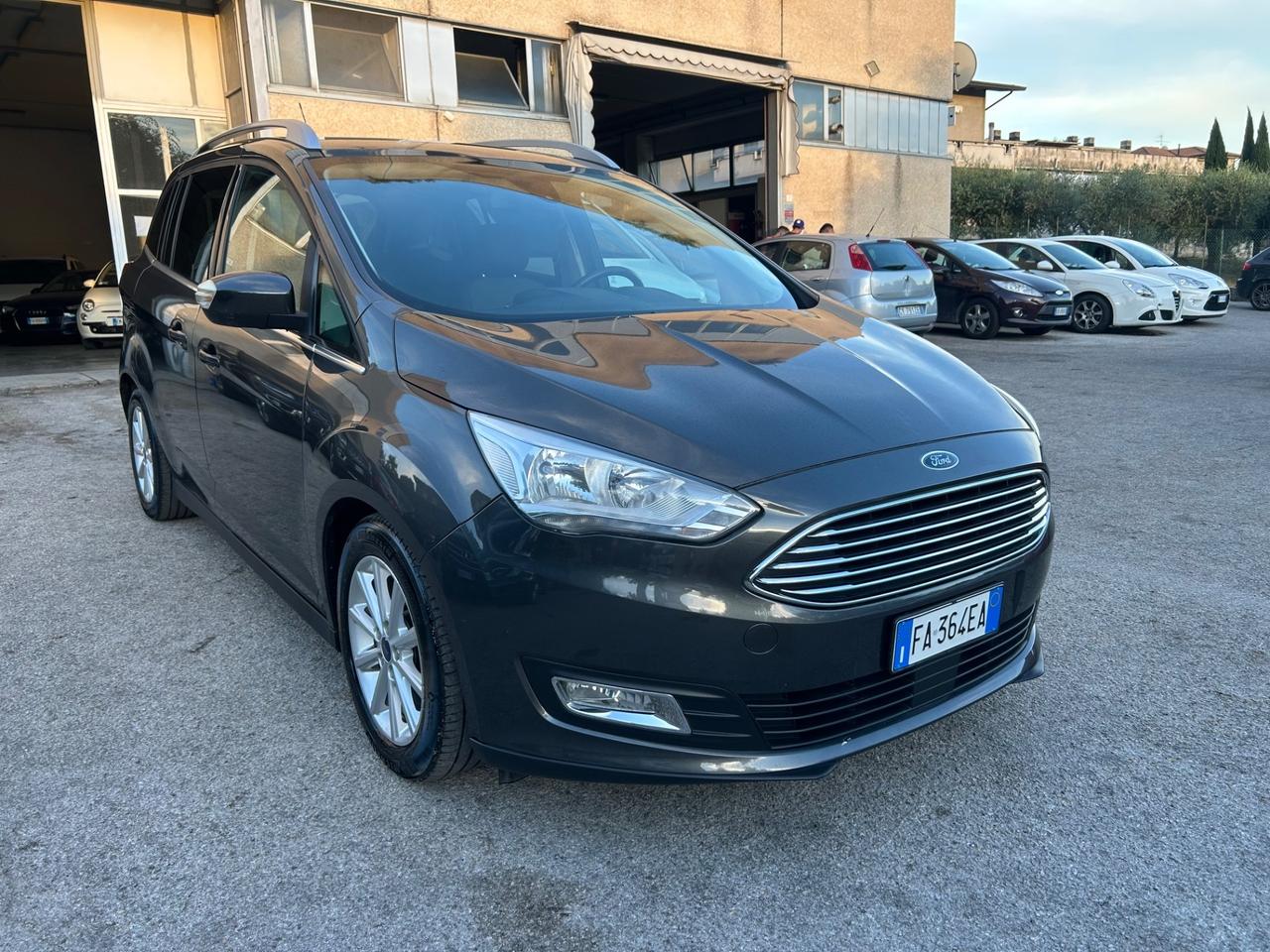 Ford C-Max7 1.5 TDCi 120CV 7 Posti Gancio Traino