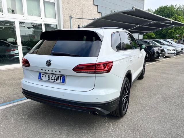 VOLKSWAGEN Touareg 3.0 V6 TDI SCR Black Style