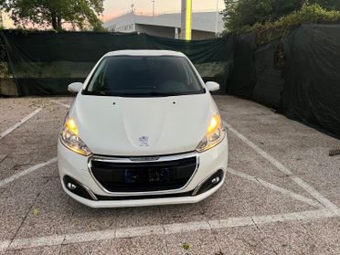 Peugeot 208 1.6 e-HDi 92 CV Stop&Start 5 porte Allure