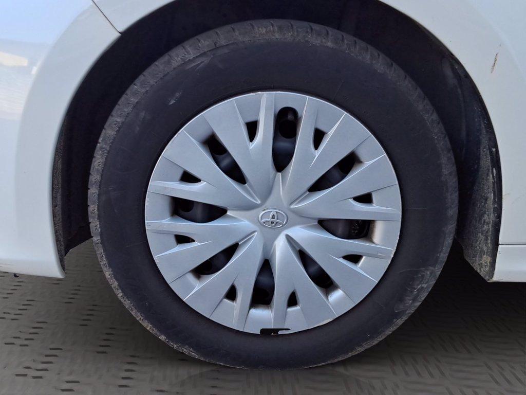 TOYOTA Yaris 1.0 active del 2023