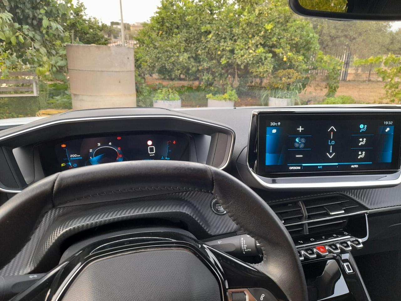 Peugeot 2008 BlueHDi 110 S&S Allure Pack