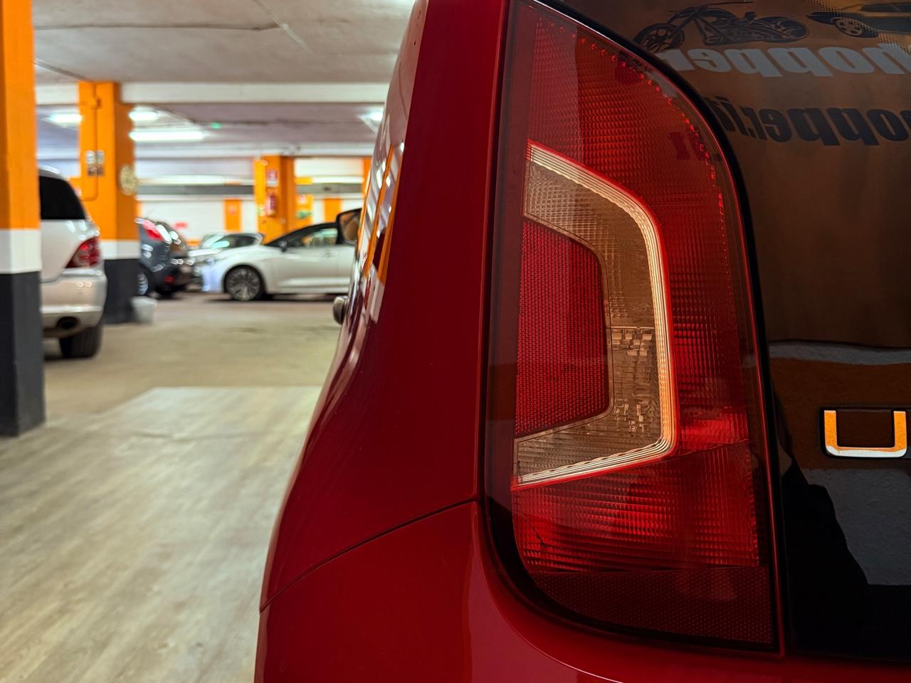 STUPENDA VOLKSWAGEN UP ADATTA A NEOPATENTATI UNICO PROPRIETARIO