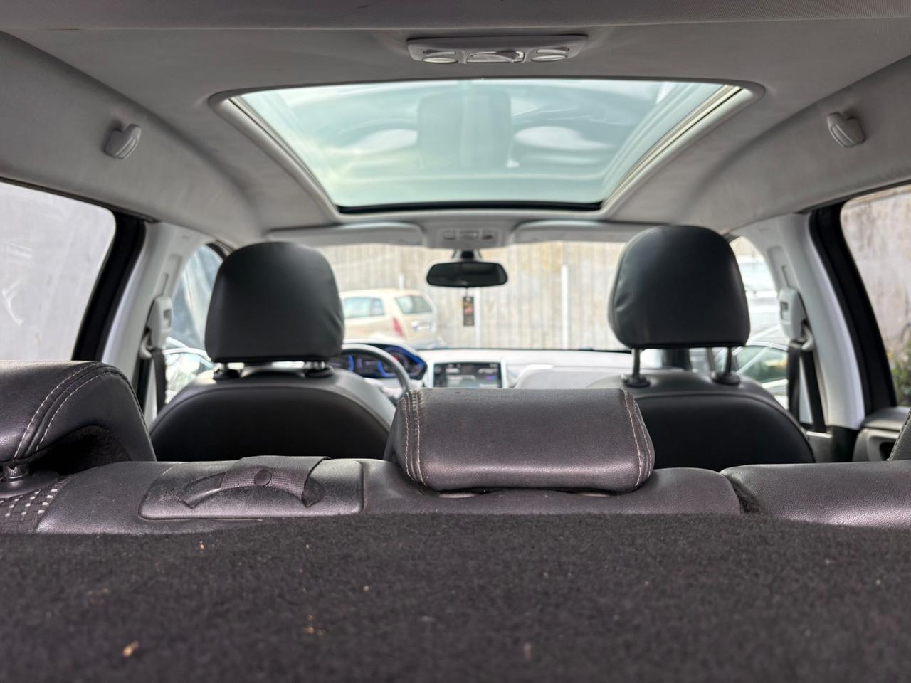 Peugeot 2008 1.6 HDI 92cv carrozzeria GRAFFIATA