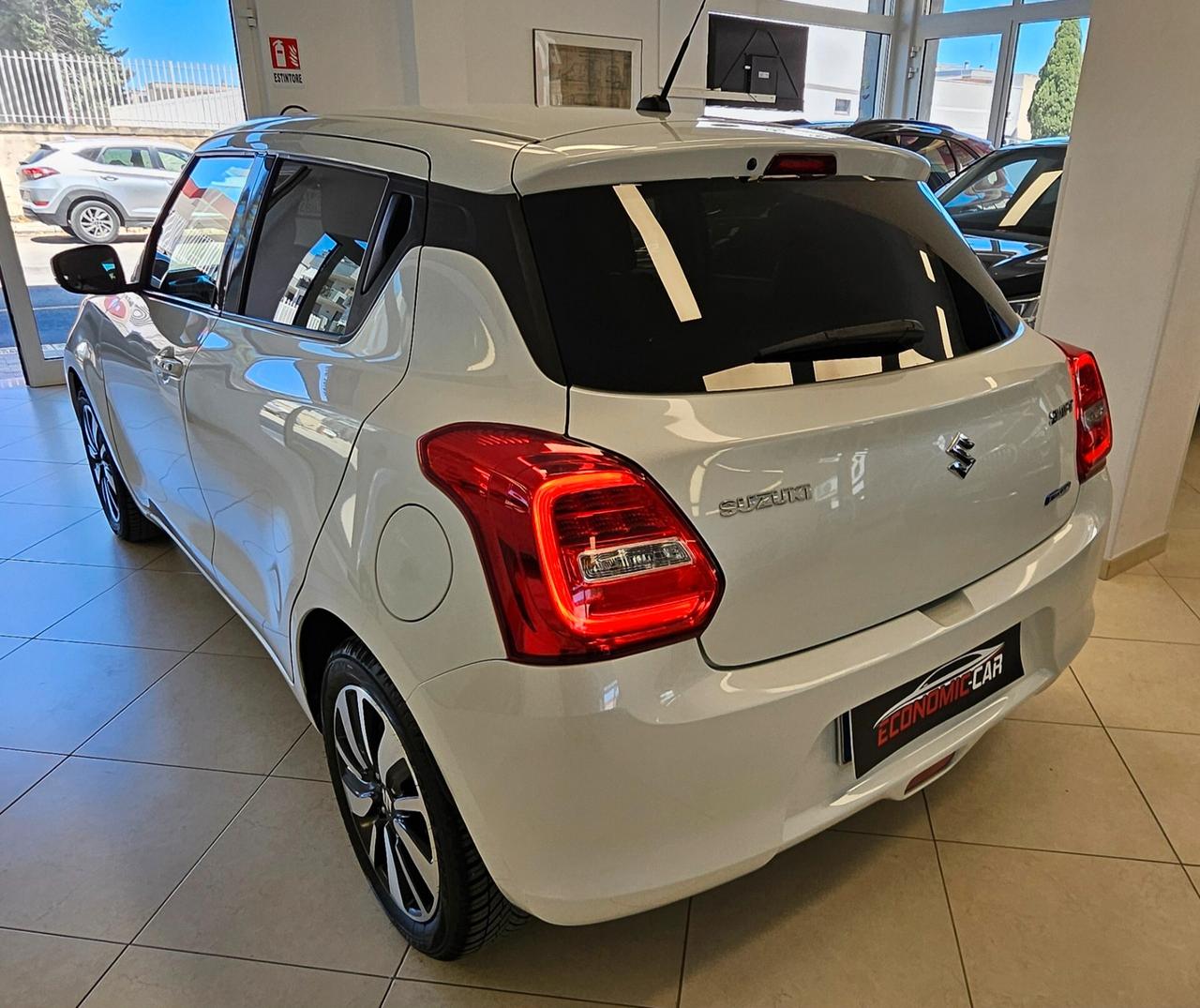 Suzuki Swift 1.2 Hybrid Top
