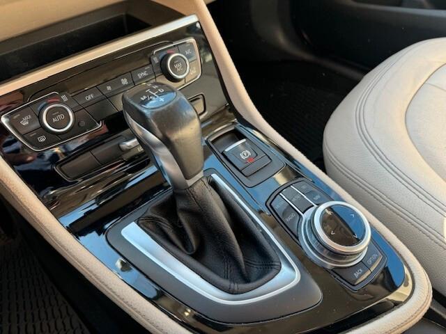 Bmw 2er Active Tourer 216d Luxury Pelle-Led-Navi-C.Autom.