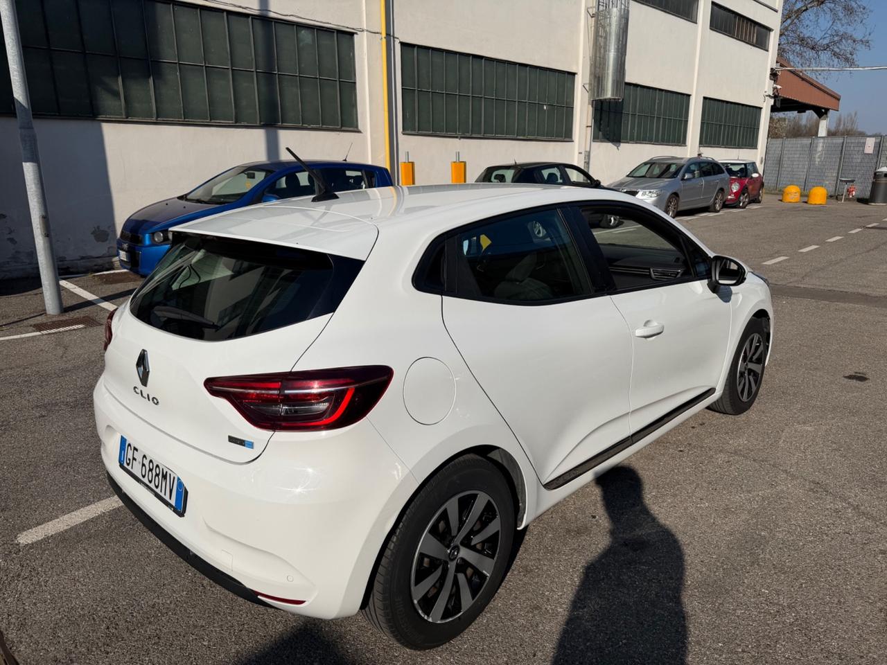 Renault Clio Full Hybrid E-Tech 140 CV 5 porte Intens