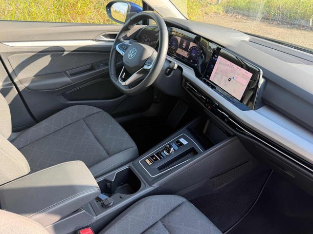 VOLKSWAGEN Golf 1.0 eTSI EVO DSG Life