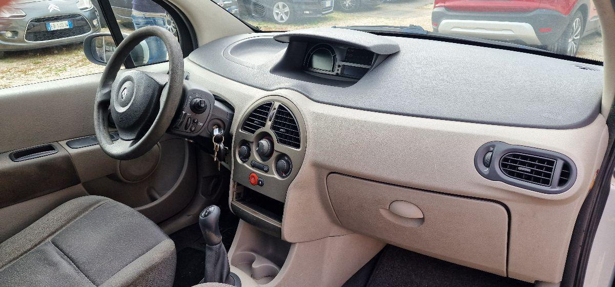 RENAULT Modus 1.2 16V Dynamique