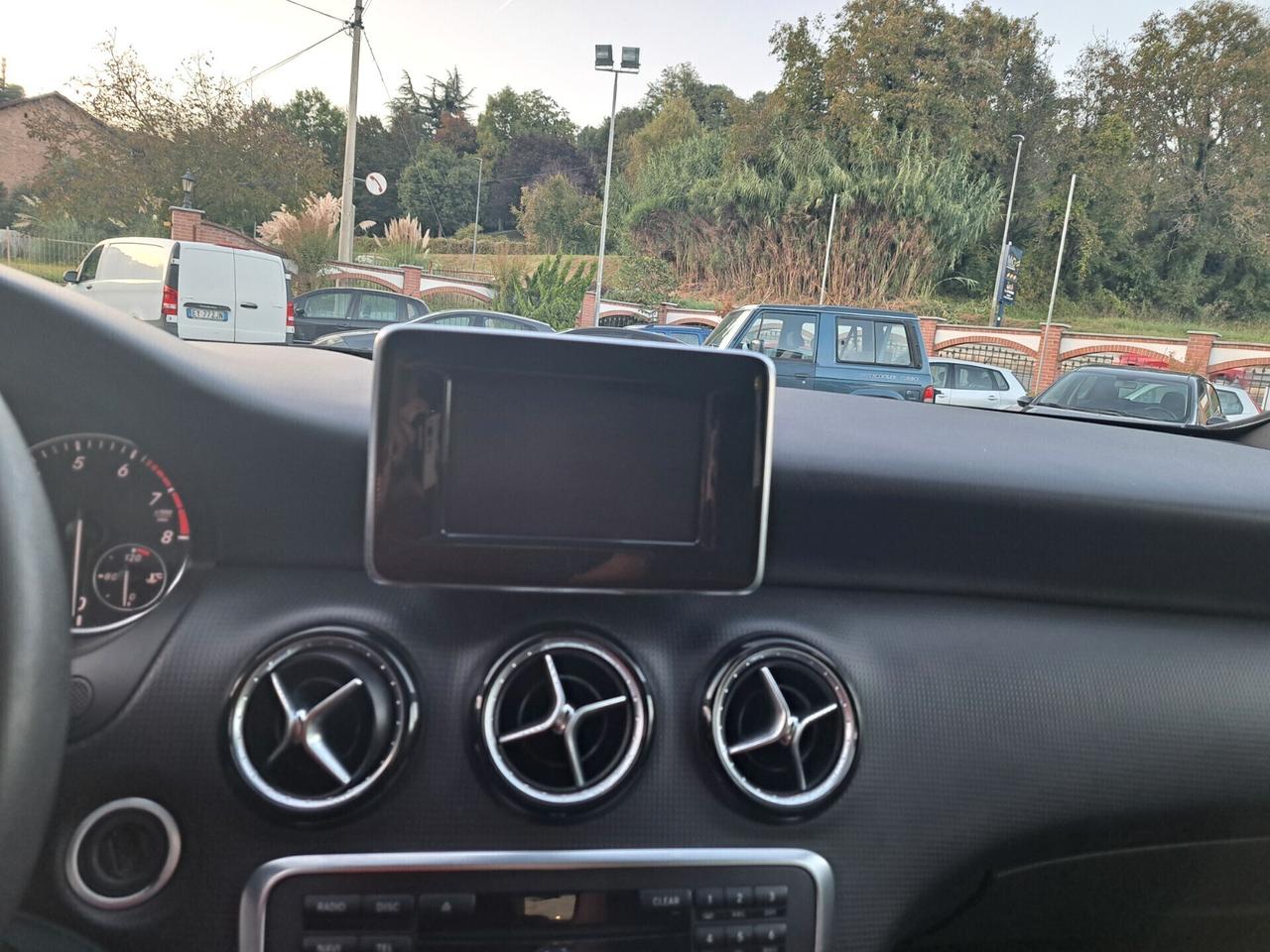 Mercedes-benz 1.6 BENZ ,122 CV/ EURO 6 / OK NEOPATENTATI