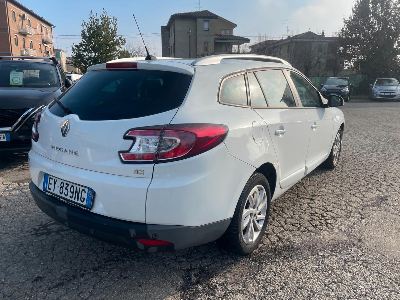 Renault Megane 1.5 dCi 110CV SporTour Limited DISTRIBUZIONE NUOVA