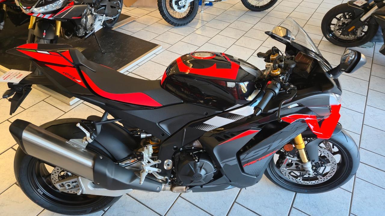 Aprilia RSV4 Factory 2025