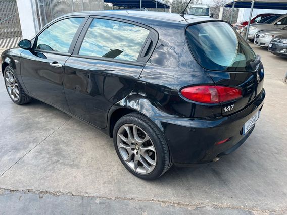 Alfa Romeo 147 1,6 Benzina Gpl Unico Proprietario