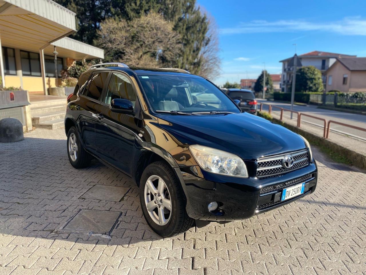 Toyota RAV 4 RAV4 2.2 D-4D 136 CV Luxury