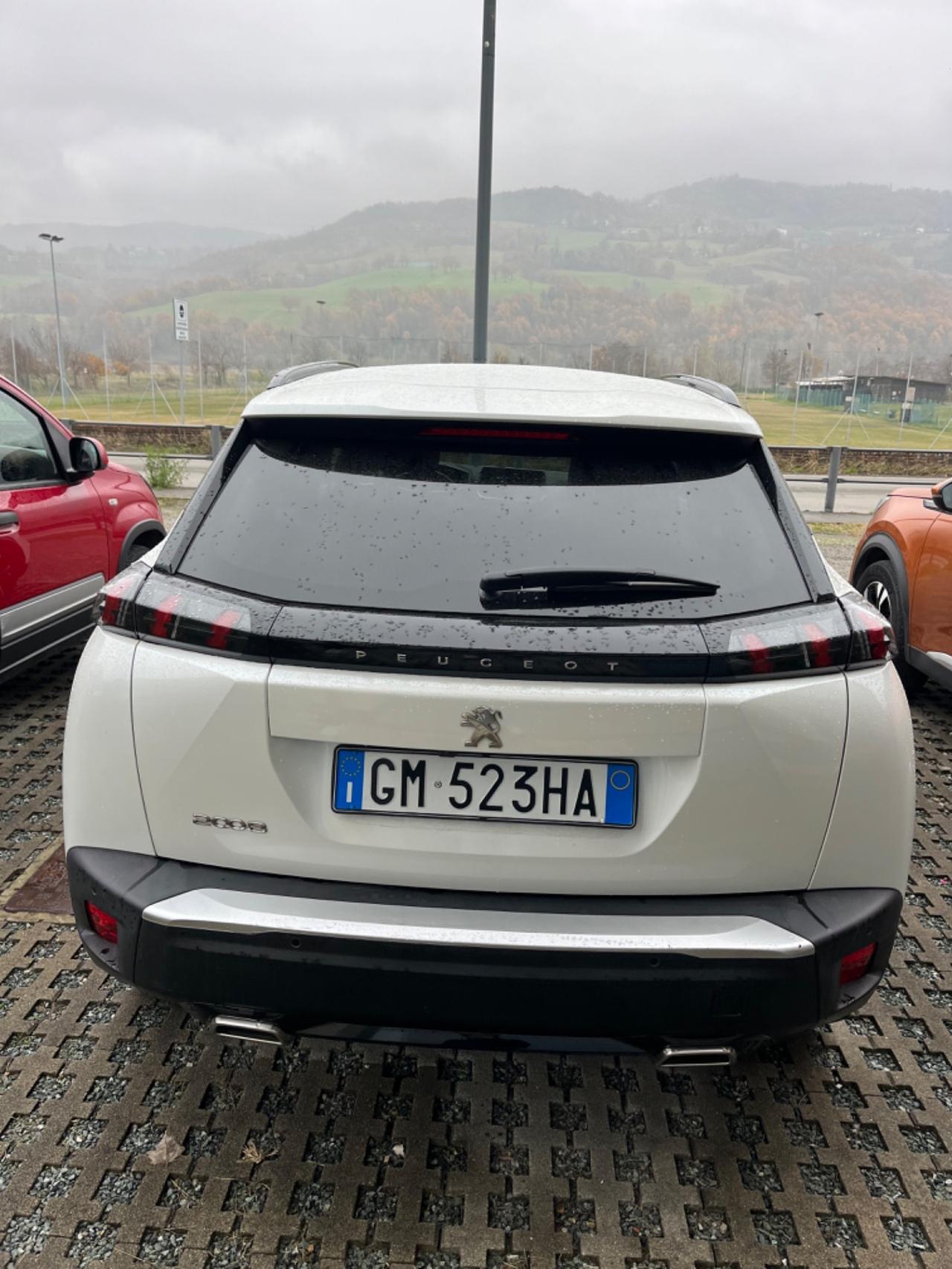 Peugeot 2008 PureTech 130 S&S GT