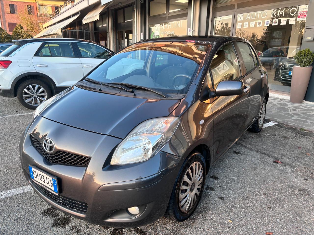 Toyota Yaris 1.0 5 porte