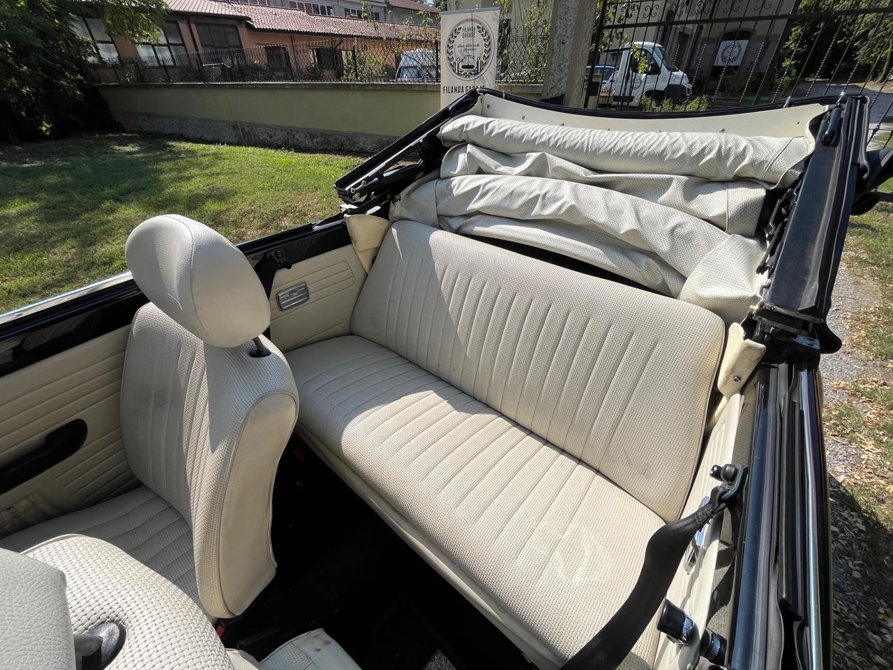 Volkswagen Maggiolino Maggiolone 1302 cabriolet