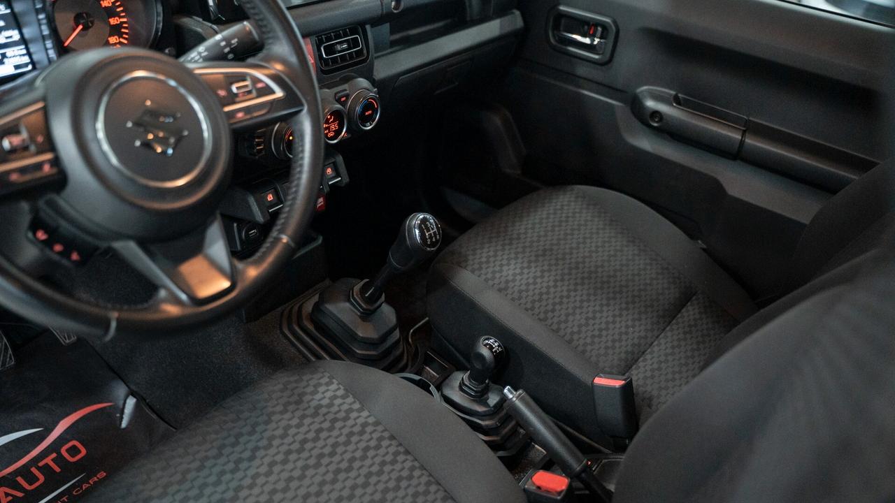 Suzuki Jimny 1.5 TOP 4WD ALLGRIP 4 POSTI AUTOVETTURA LED NAVI FULL OPTIONAL