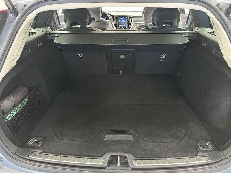 Volvo V60 V60 B3 163CV AUT PLUS DARK