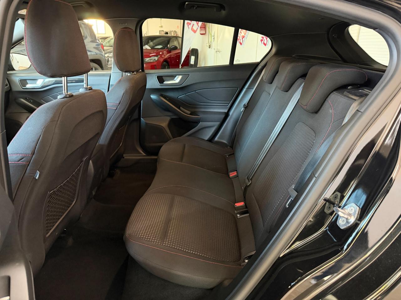 Ford Focus 1.0 Hybrid 155 CV Powershift 5p. ST-Line 2025 Automatic
