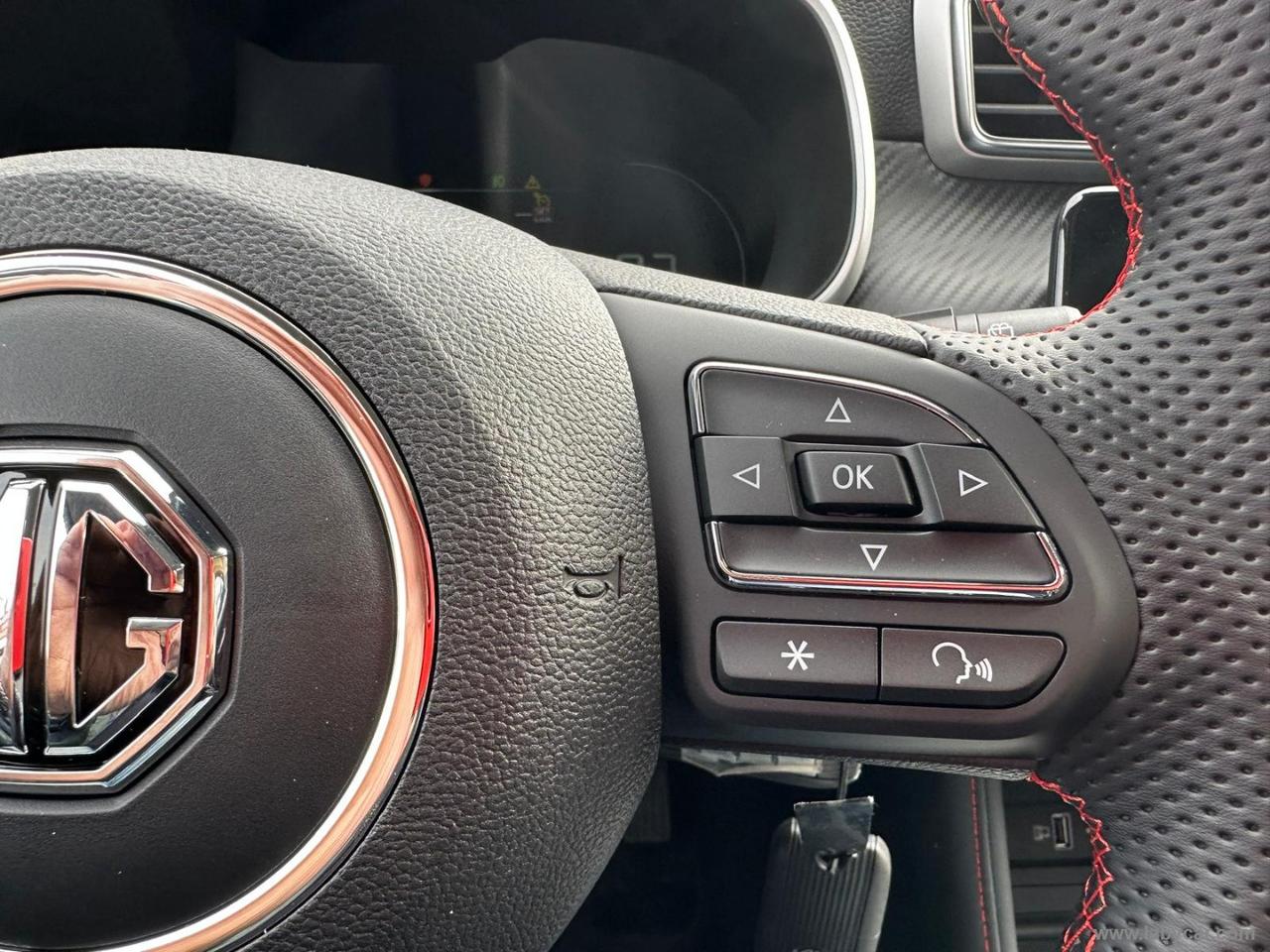 MG ZS Classic 1.5 VTi-tech Luxury *PROMO*