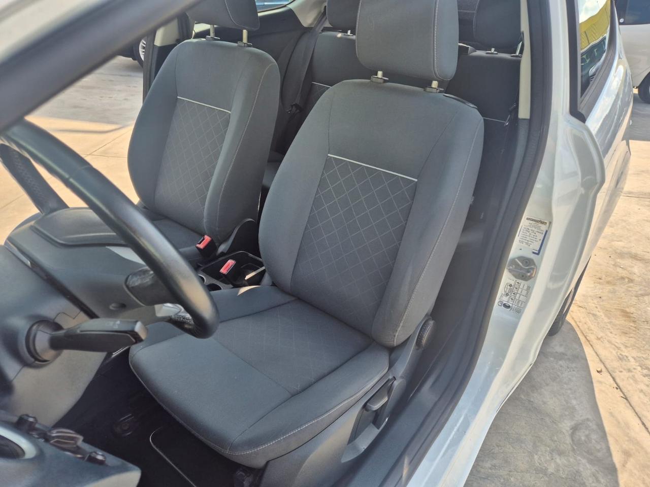 Ford Fiesta 1.4 TDCi 70CV Titanium