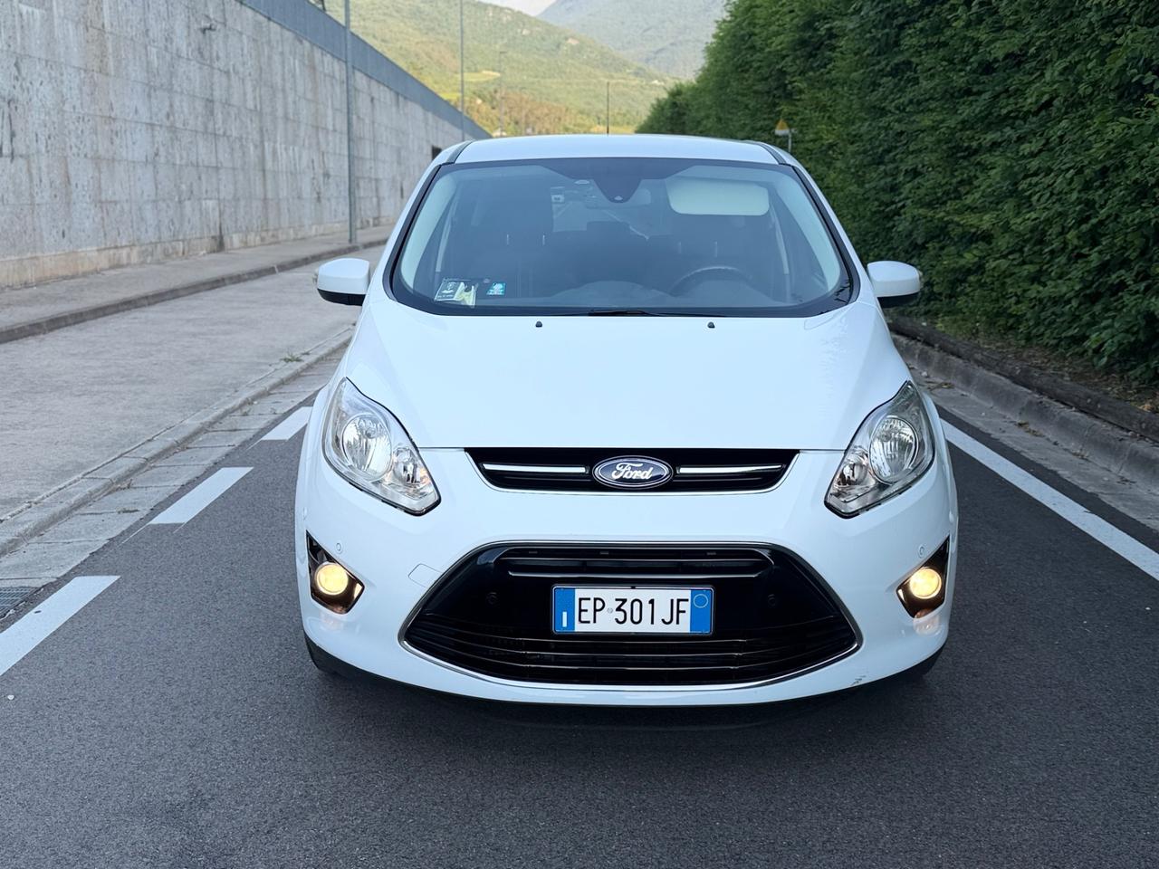 Ford C-Max 1.6 TDCi 115CV Titanium ok neopatentati