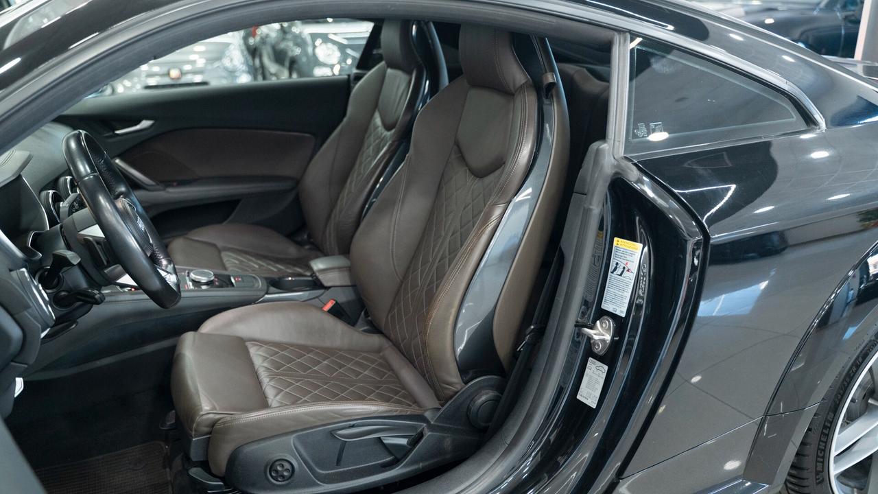 Audi TT COUPE 1.8 TFSI S LINE TRONIC 19" XENO SEDILI VIRTUAL COCKPIT NAVI FULL OPTIONAL