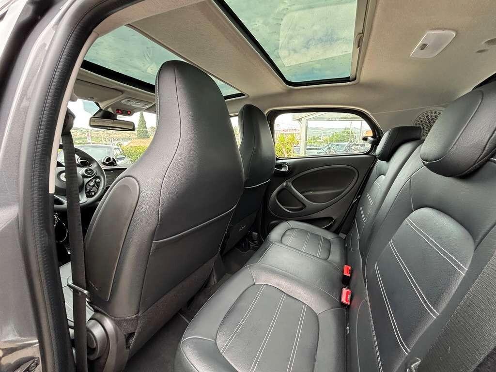 Smart ForFour EQ Prime 2021 / km 23.000 Tua a solo 129 Euro al mese