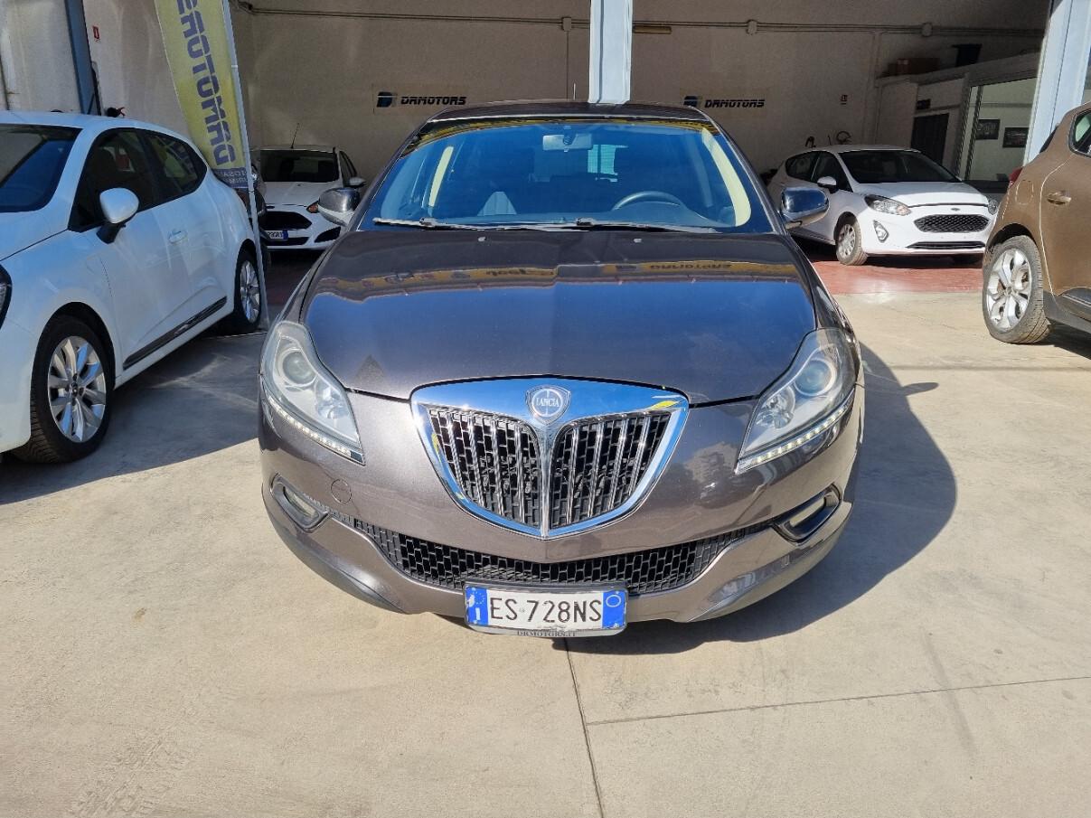 Lancia Delta 1.6 MJT DPF Silver 120 CV NAVI/CERCHI